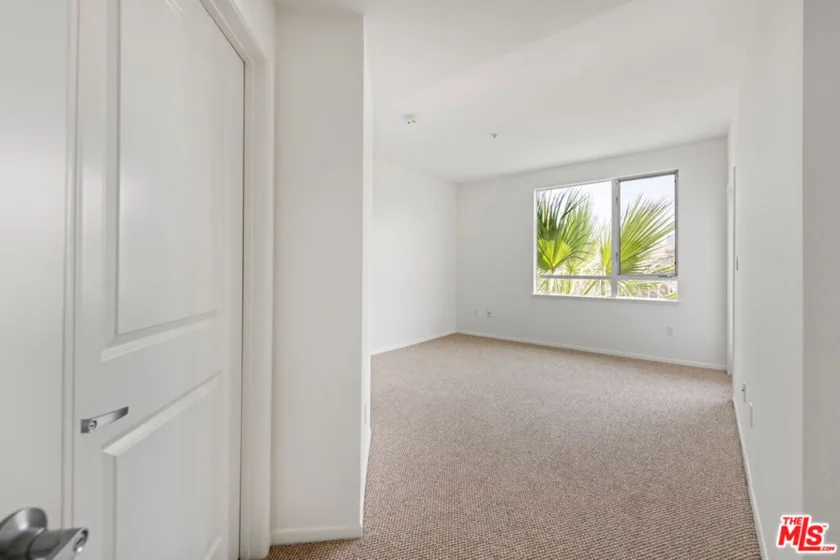 6400 Crescent Parkway #402 photo 26
