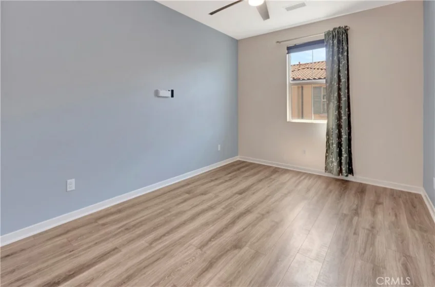 76 Finch photo 20
