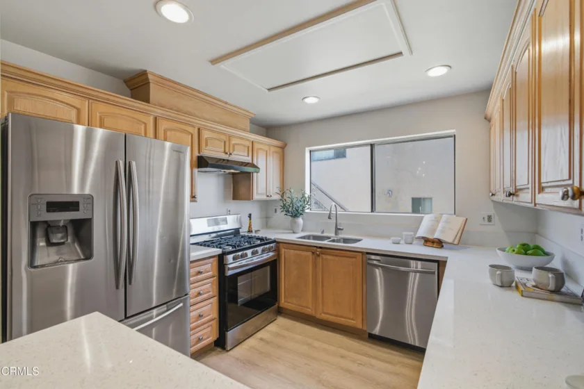 450 W Dryden Street #106 photo 2