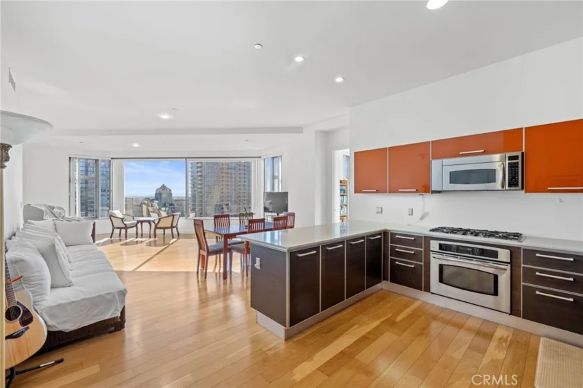 801 S Grand #1611 photo 1
