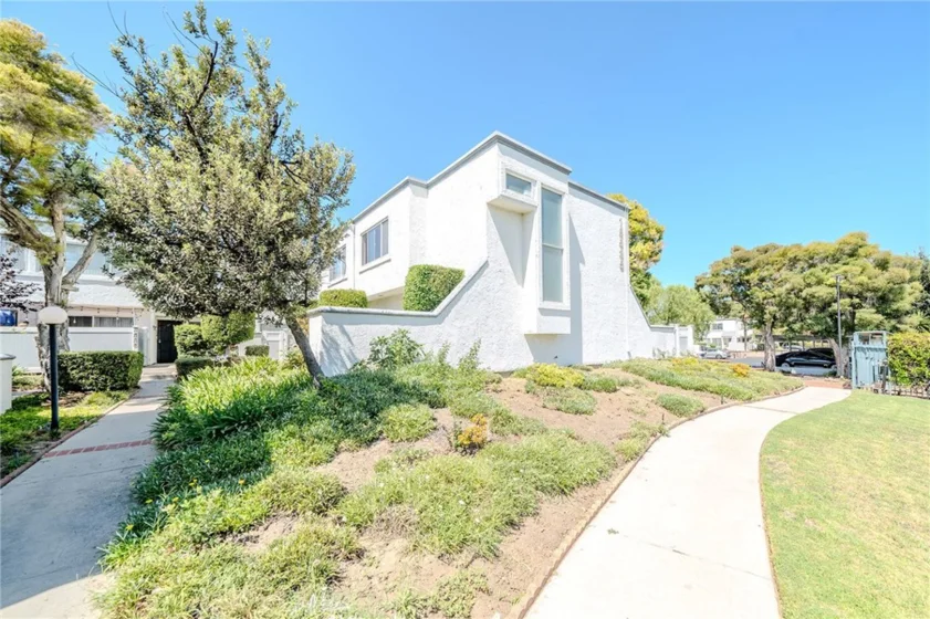 18535 Mayall Street #J photo 1