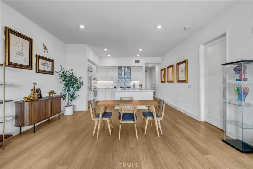 2307 Rivington photo 7