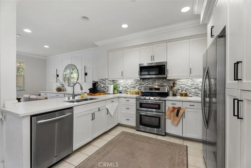1487 Montgomery photo 14