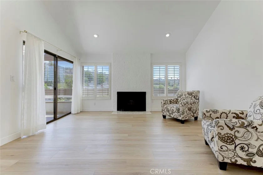 1325 Valley View Road #301 photo 9