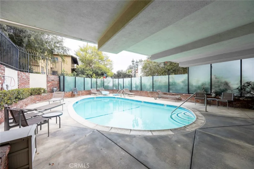 2260 N Cahuenga ##507 photo 12
