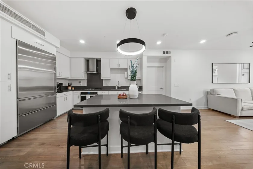 2412 Nolita photo 5