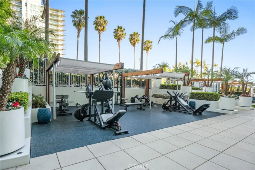 13700 Marina Pointe #611 photo 38