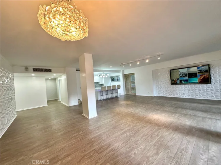 10450 Wilshire #2A photo 3