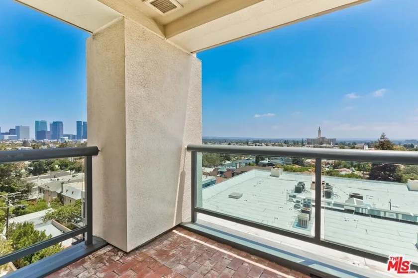 10724 Wilshire Boulevard #611 photo 21
