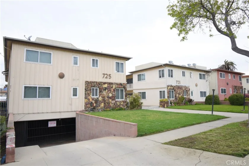 725 Larch Street #5 photo 1
