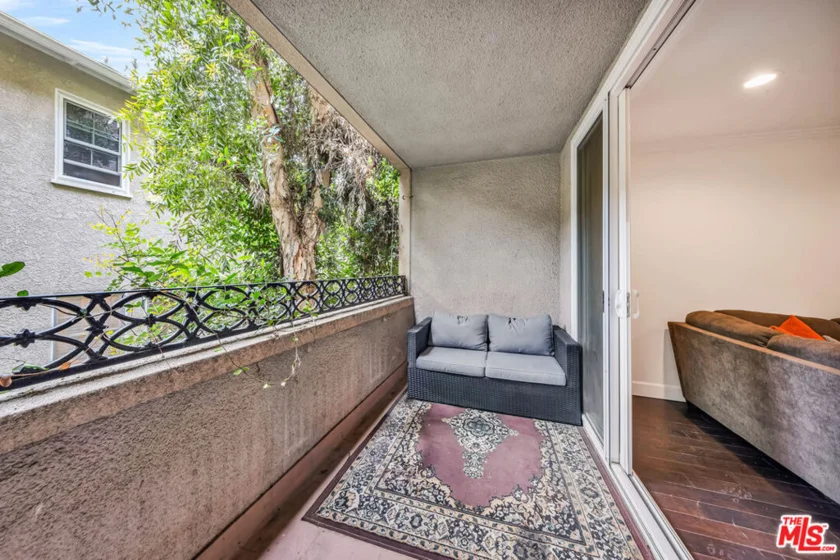 15248 Dickens Street #103 photo 14