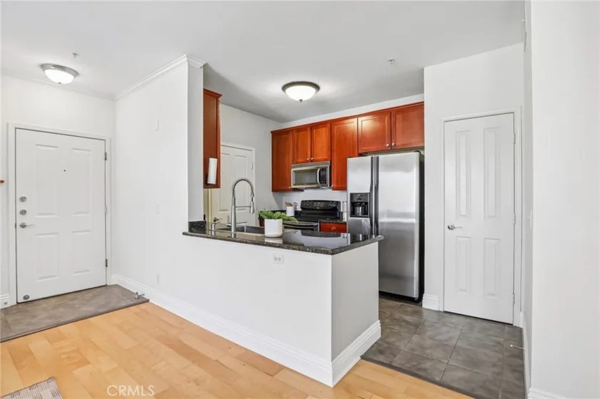 22681 Oakgrove Unit 233 photo 5