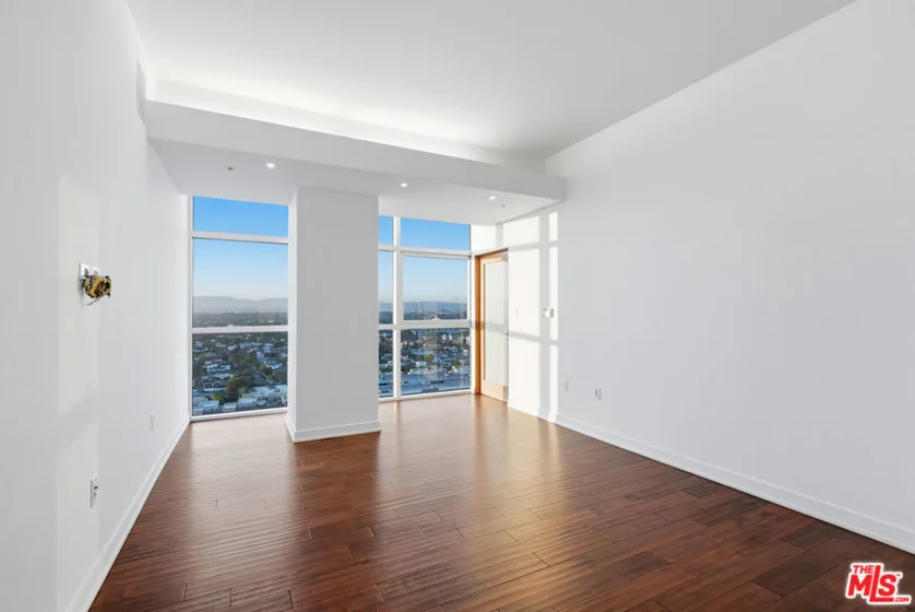 13700 Marina Pointe Drive #1903 photo 39