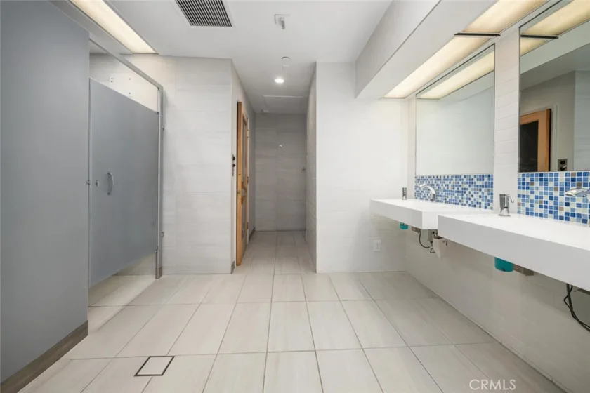 525 E Seaside Way #904 photo 41