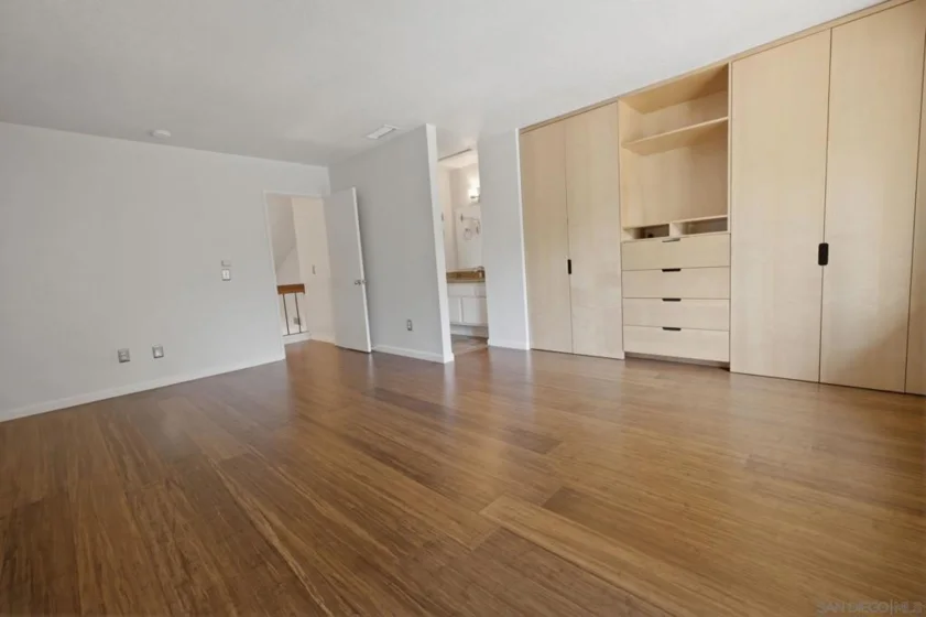 1612 Bridgeview Drive photo 32