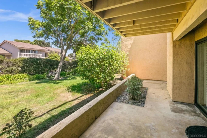 2538 Caminito Muirfield photo 39