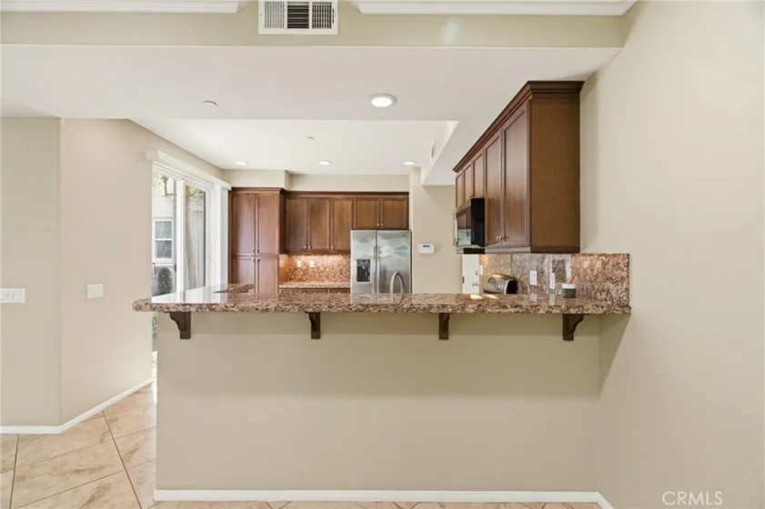15247 Cambridge Street photo 10