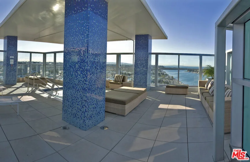 13700 Marina Pointe Drive #1219 photo 73