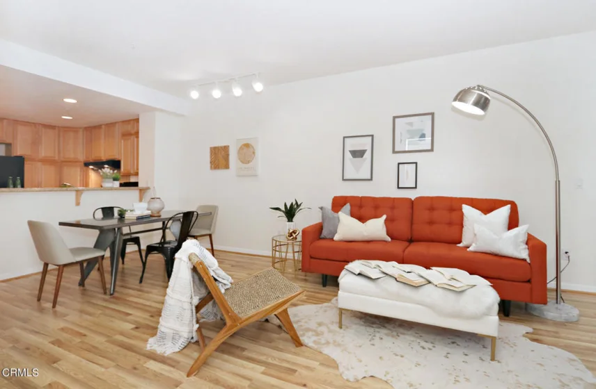 160 S Hudson Avenue #214 photo 1