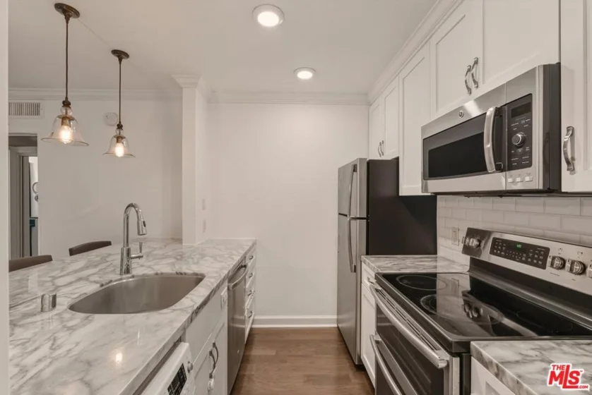 141 S Clark Drive #225 photo 6