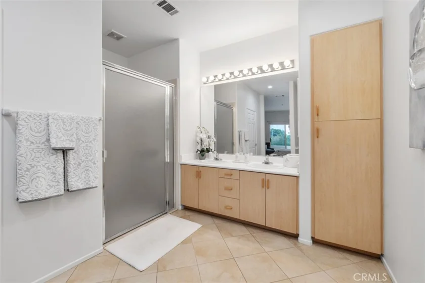 21724 San Leandro photo 12