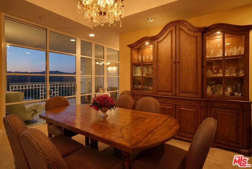 10380 Wilshire Boulevard #1501 photo 41