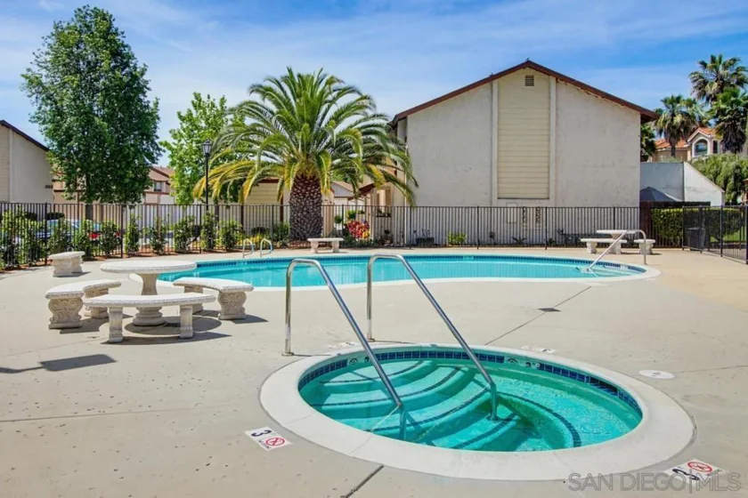 5130 N River Road #Unit B photo 46