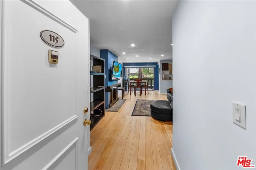 10115 Summertime Lane photo 1