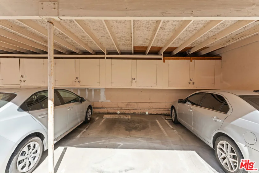 5414 Newcastle Avenue #19 photo 25