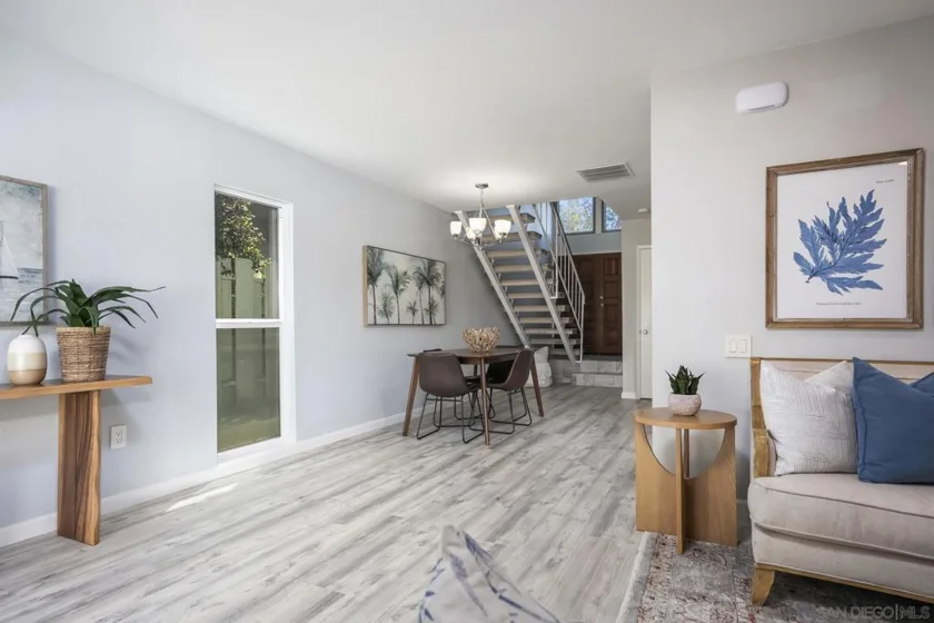 4242 Loma Riviera photo 7