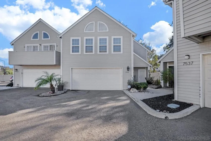 7545 Jamacha photo 17