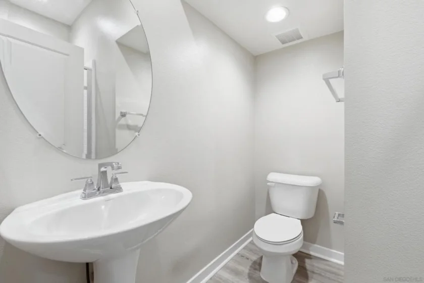 2601 Cranston #710 photo 8