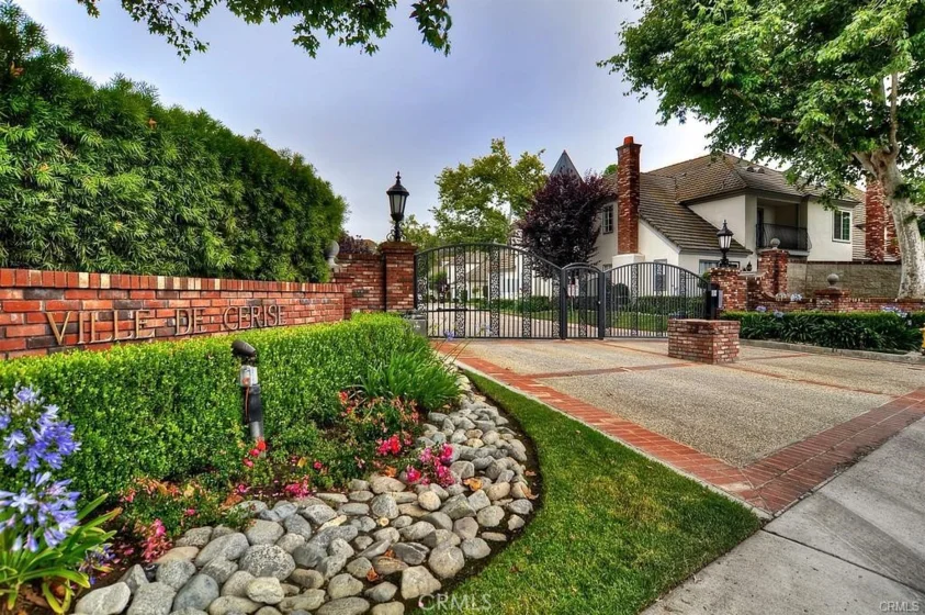 29305 Rue Fleurie photo 27