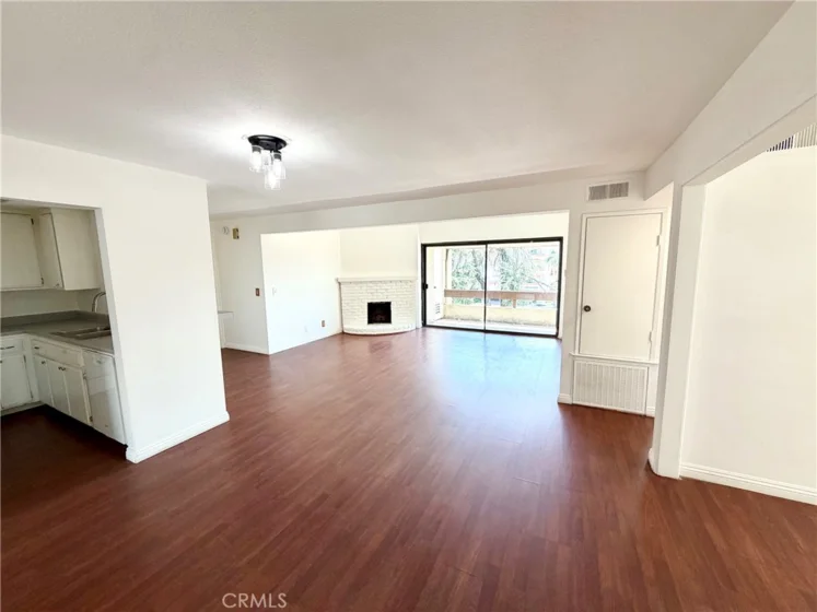 15155 Sherman Way #49 photo 6