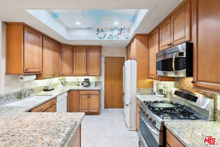 14630 Dickens Street #105 photo 15