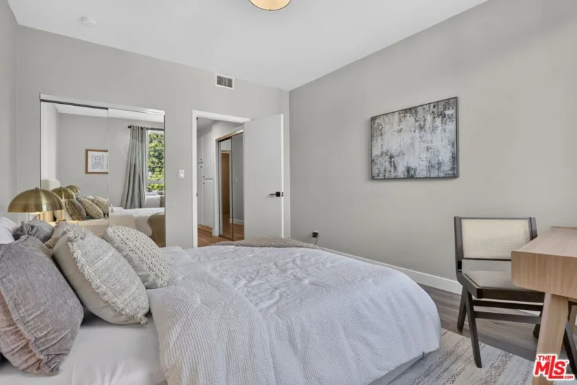 1509 Greenfield Avenue #207 photo 34