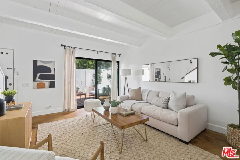 4601 Inglewood Boulevard #1 photo 1