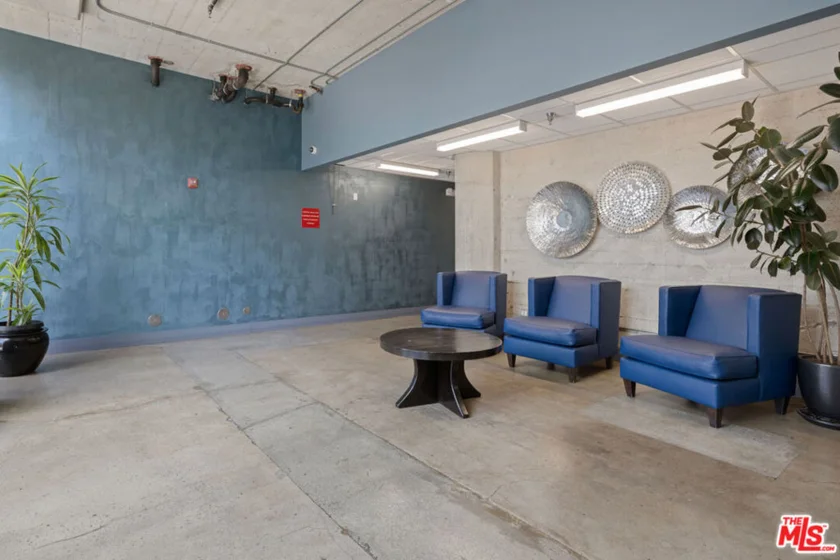 825 E 4th Street #503 photo 13