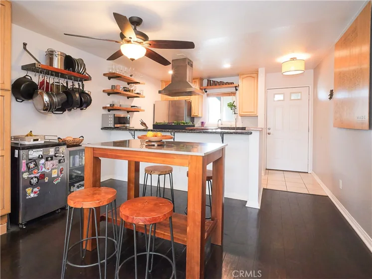 453 Almond Avenue #6 photo 9