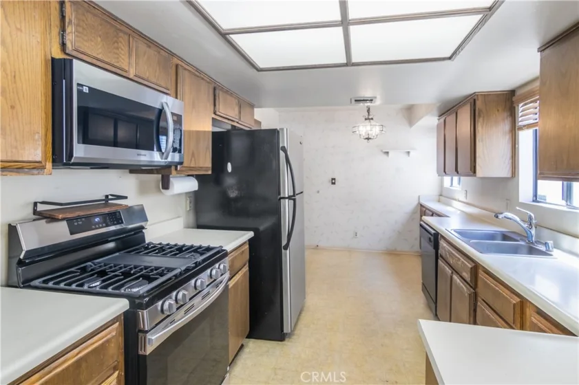 13203 Vanowen Street #8 photo 8