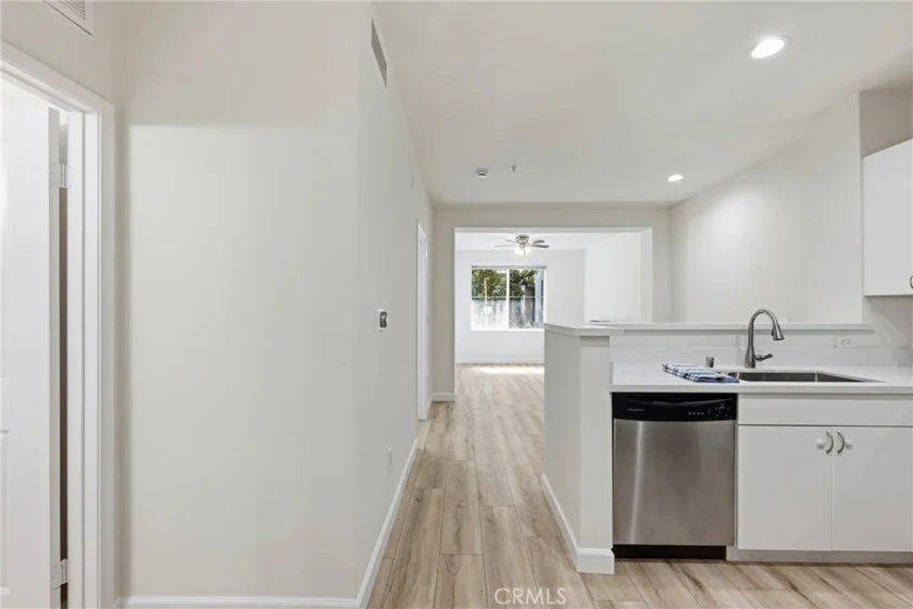 1801 E Katella Avenue #1096 photo 3