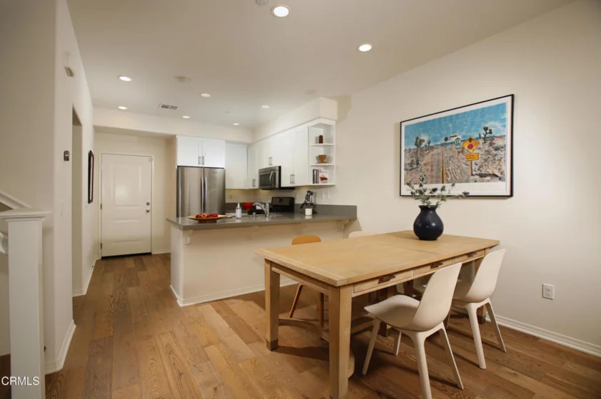 281 N Mar Vista #14 photo 15