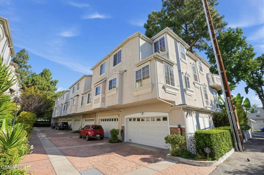 4106 W Kling Street photo 36
