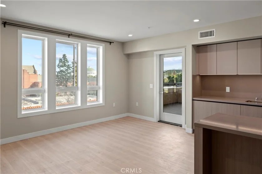 39 S Los Robles Avenue #3006 photo 24