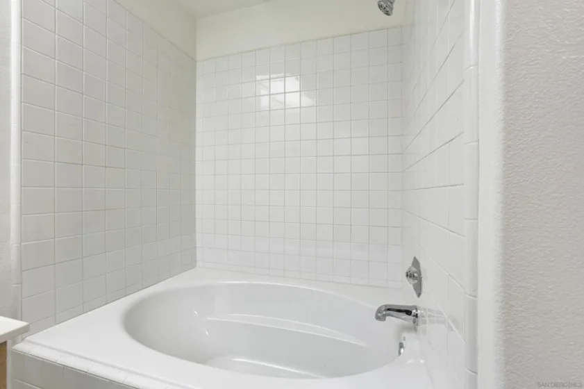 13450 Savanna photo 25