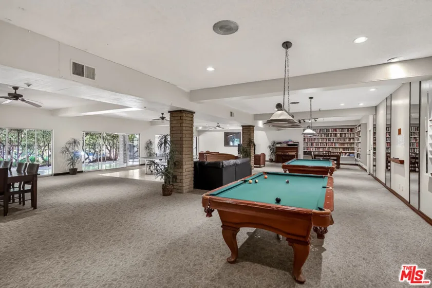 2700 Cahuenga Boulevard #4220 photo 8