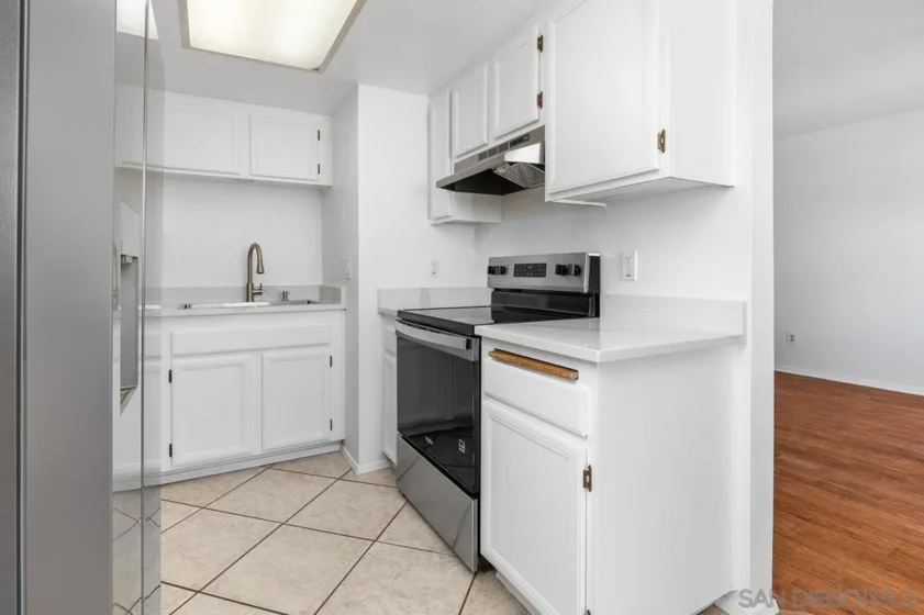 4240 Menlo Avenue #19 photo 8