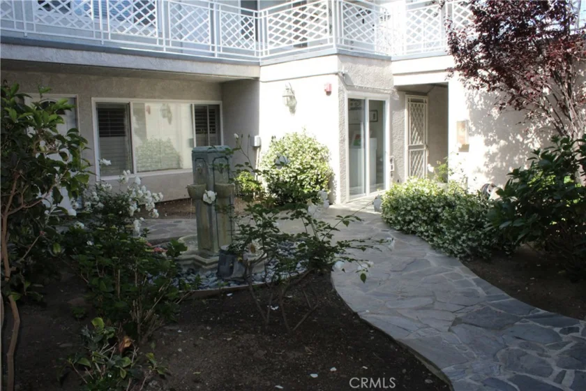 1720 Newport Avenue #5 photo 10