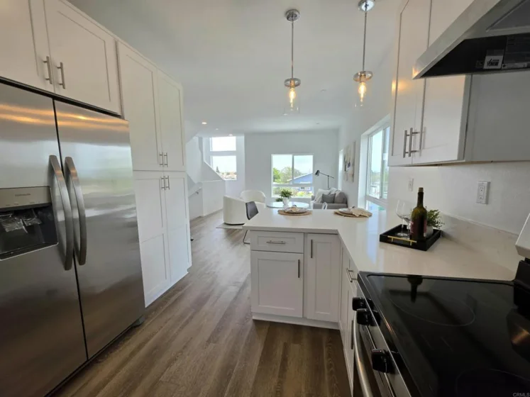 4954 Ocean View Boulevard photo 32
