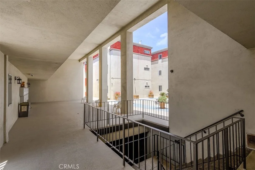 5651 Sumner #109 photo 24